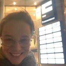 Maia Willis's Instagram, Twitter & Facebook