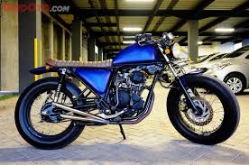 Gambar modifikasi motor yamaha rx king; Si Pio Dandan Japstyle Nih Cat Sama Knalpotnya Asik Juga Ternyata Gridoto Com