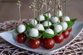 Über 171 bewertungen und für beliebt befunden. Tomate Mozzarella Fingerfood Rezept Makeitsweet De