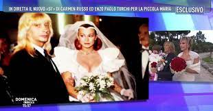 Età e matrimonio della coppia più longeva della tv. Enzo Paolo Turchi E Carmen Russo Nel Giorno Del Primo Matrimonio 28 Anni Fa Foto Ultime Notizie Flash