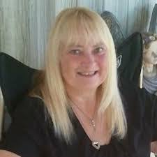 Dolly Moran's Instagram, Twitter & Facebook