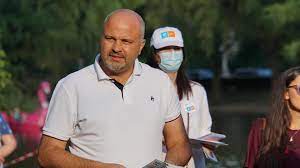 Omul prin intermediul căruia cei doi pun paie pe foc, rămânând totodată în culise. Cine Este È™i Ce Avere Are Emanuel Ungureanu Candidatul Usr Plus Care AspirÄƒ La Fotoliul De Primar De La Profesor De Istorie È™i Fost Colaborator Al Lui Mihai Lucan La Deputat In Parlamentul