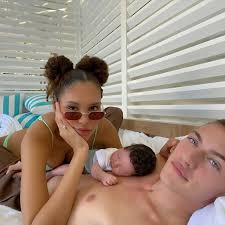 Fried Piña Colada Rings 🍍🥥🍹 Ingredients: