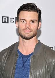 Daniel Gillies's Instagram, Twitter & Facebook