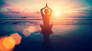 Learn how to quiet your mind, relax and embrace silence and take your yoga routine to higher levels. Yoga Und Meditation Zwei Seiten Derselben Medaille