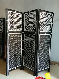 Karena selain cara pemasangannya yang mudah dan harga yang relatif terjangkau, pembatas ruangan minimalis dari tirai juga mudah untuk dibuka dan ditutup. Harga Penyekat Ruangan Dari Rotan Desain Rumah Minimalis 2019