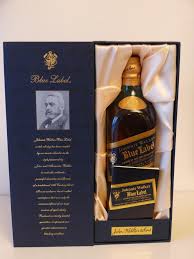 Johnnie walker blue label ist eine hommage an den bemerkenswerten old highland whisky von alexander walker aus dem jahre 1867. Johnnie Walker Blue Label Ratings And Reviews Whiskybase