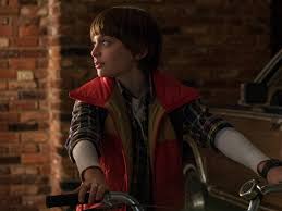 A former investigative journalist, he is hired by the hollands to investigate their daughter's disappearance in 1984. Stranger Things Netflix Season 1 Episodes Recap Guide