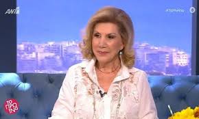 Το 2020 είναι μια χρονιά που από τη μια ο δίας. Koronoios Litsa Patera Problepei Pote 8a Teleiwsei H Pandhmia Sportime Gr