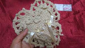 √ dimensioni del cuscino cm 19 x19 circa. Portafedi Cuscino A Cuore Ad Uncinetto Cojin Almohada Pillow Cushion Youtube