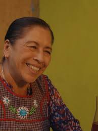 #VivesEnMiRecuerdo 🪻🧡 cada día y momento, pero especialmente en este  #DíaDeMuertos recordamos esas sonrisas y consejos que nos dejaron quienes  amamos. 😍