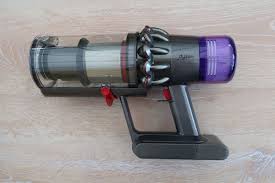 Review Dyson V11 Absolute Vacuum Cleaner Product Reviews Honest John
