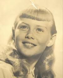 Kelly Santo's Instagram, Twitter & Facebook