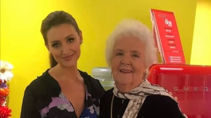Coronation Street and stars pay tribute to 'wonderful' and 'adored' actress Stephanie Cole after death - Manchester Evening News