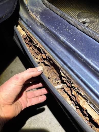 Rust on Suzuki Samurai rocker sills?