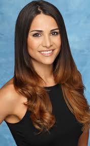 Andi Dorfman Goes On Beach Date With Bachelorette Contestant Auburn Blonde Hair Bachelorette Black Girl Braids