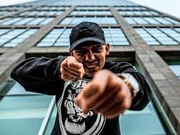 Capital can refer to uppercase letters, accumulated wealth, or the city that serves as the seat of a country's or state's government. Polizei Ist Jetzt Dein Team Rapper Capital Bra Trennt Sich Von Bushido