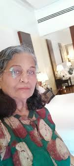 Amira la Afrikaans is Groot Foto credit Chris LaRose