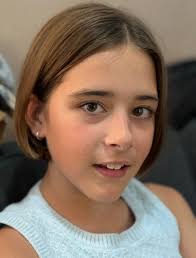 Can someone show my kiddo what she'd look like with bangs?