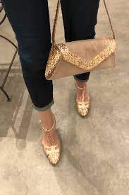 Les chaussures salomé se prêtent parfaitement à toutes les saisons. Chaussure Femme A Brides Or Cuivre Et Rose Poudre Salome Cotes Ouverts Bout Rond Petit Talon Trotteur Modele Candy Paris