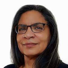 Janet Savage's Instagram, Twitter & Facebook