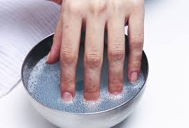 Tutorial rápido para eliminar las uñas de gel o acrílicas en casa. Como Quitar El Esmalte De Unas En Casa Sin Danarlas Telva Com