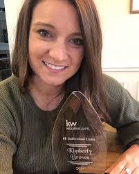 Kim Wyche's Instagram, Twitter & Facebook