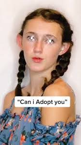 Kristin Maple's Instagram, Twitter & Facebook