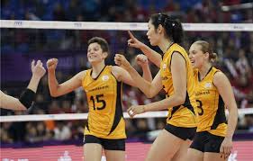 Eğitimde eşitlik sağlamaya çalışan karakurt'un hedefi gençlerin, sporun ötesinde. Ebrar Karakurt The Young Cev Champions League Volley Facebook