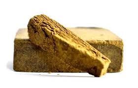 Gelato strain hash is something tasty for our hash connoisseurs and those looking to venture into the blissful world of hashish. Hash De Gelato Pollen Artisanal Compacte Cbd Queen