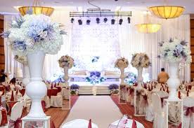 Memiliki aura elegan dan mewah, dewan ini dapat merealisasikan majlis perkahwinan bergaya eksklusif yang diidamkan. Nice Venue Dewan Besar Tun Rahah Dewan Besar Tun Rahah Facebook