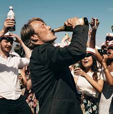 Best director nominee thomas vinterberg says 'another round' is about letting go of control, allowing yourself to fail 16 april 2021 | deadline. Another Round Review They Ll Drink To That The New York Times