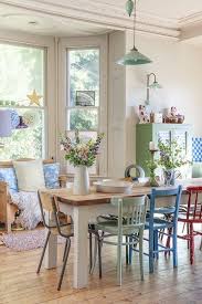 Are You Always Stumbling In Your Cramped And Cluttered Living Room And Every Day Find A Bohemian Dining Room Decor Bohemian Dining Room Mix Match Dining Chairs