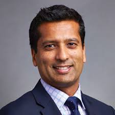 DEEP IMPACT HOLDING COURT CHANGE MAKER <<