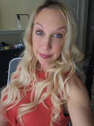 Does anyone know a good marketing company for small retail businesses, so  my store will appear