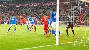Beim torschuss von goretzka ist lewandowski mit dem fuß vor. Wie Goretzka Per Seitfallzieher Ins Gluck Dfb Deutscher Fussball Bund E V