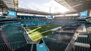 See more ideas about miami dolphins stadium, miami dolphins, stadium. All Eyes On The Ball How The Miami Dolphins Don T Miss A Play In This New Normal Microsoft Latino
