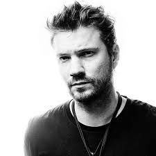 Max Klein (@maxkleinphoto) • Threads, Say more