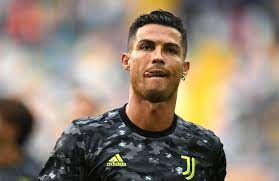 Juventus'tan ayrılma kararını kesin olarak veren cristiano ronaldo'nun manchester city'ye transfer olacağı haberleri manşetleri süslüyordu. Tcn5upult6zu1m