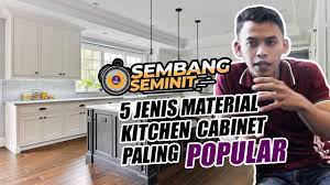 Kabinet dapur pada gambar ini memiliki beberapa jenis laci dengan ukuran berbeda, yang dapat anda gunakan untuk menaruh botol dan juga wadah bumbu. 5 Jenis Material Kitchen Cabinet Paling Popular Di Malaysia Youtube