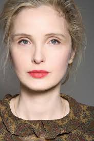 When we talk about julie delpy unseemly looks, we might likewise want to guide your full focus to her gigantically appealing magnificence through these julie delpy provocative hot pictures. Julie Delpy I M A Little Obsessed With Her At The Moment Julie Delpy