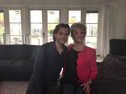 Deze week over mark rutte die samen met een vrouw is gezien, en raymond van barneveld. Tineke Schouten Erna Kotter De Geheime Vriendin Van Mark Rutte Heeft Er Genoeg Van En Zoekt De Pers Op Vanavond Meer Op Deze Facebookpagina Facebook