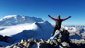 Mt everest area is beautiful, you can trek independently and is cheaper than pakistan/ k2 area. Having Conquered Everest They Re Now Training To Be The First Southeast Asian Women To Summit K2