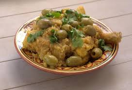 Bushcooks Kitchen Huhner Tajine Mit Salzzitrone Und Oliven Zu Gast In Marokko Rob Und Sophia Palmer Tajine Rezepte Salzzitronen Rezepte