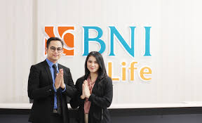 Bni Life Terima Penghargaan Popular Life Insurance Company For Event Strategy Bni Life Insurance