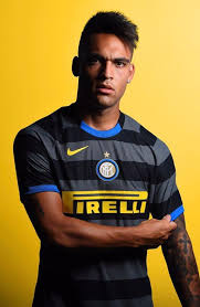 Según los datos de la fuente la región de cuyo está integrada por las provincias de mendoza, san juan y san luis; Futbolbible On Twitter Lautaro Martinez Rocking Inter Milan S New Third Kit It S A Beauty