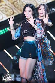 On the worldwide itunes album chart! G Idle Jeon Soyeon On Twitter Happy Birthday Our Little Angel Jeon Soyeon Smallsoyeonday G I Dle