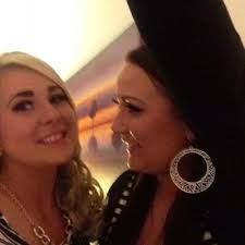 aine graham (@Ainegraham)