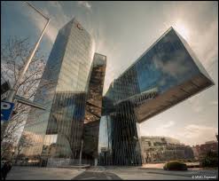 Amazing Skyscraper By Miralles Building Unique Buildings Famous Architects