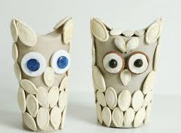 Basteln Mit Klorollen Im Herbst Naturmaterialien Eulen Kurbiskerne Eich Basteln Mit Toilettenpapierrollen Klorollen Basteln Herbstdeko Basteln Naturmaterialien